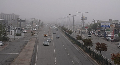 Diyarbakır'da sis etkili oldu