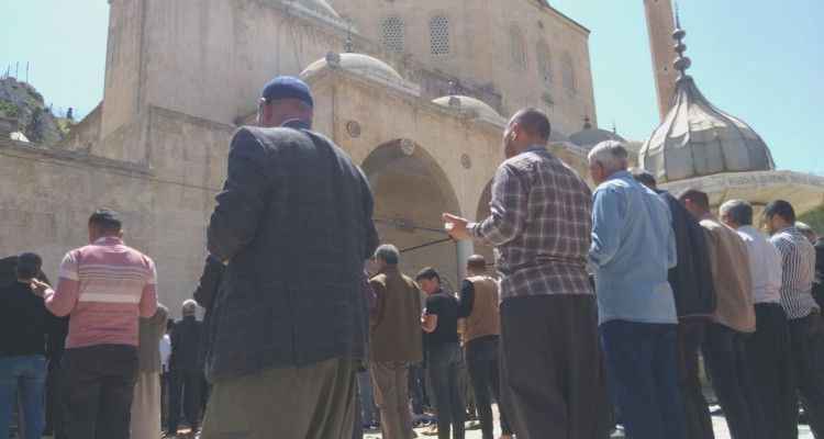 Urfa'da eller semaya ‘yağmur’ duası için açıldı