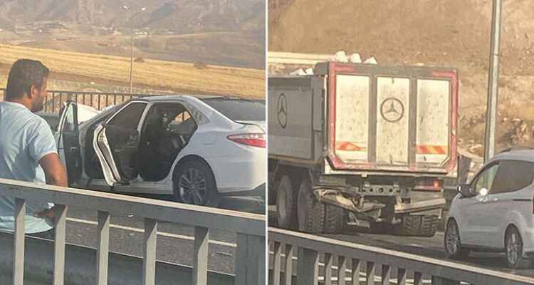 Feci Trafik Kazası! Otomobil, Kamyona Arkadan Çarptı: 4 Ölü