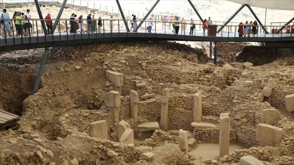 UNESCO listesindeki Göbeklitepe'de öğütme taşları bulundu