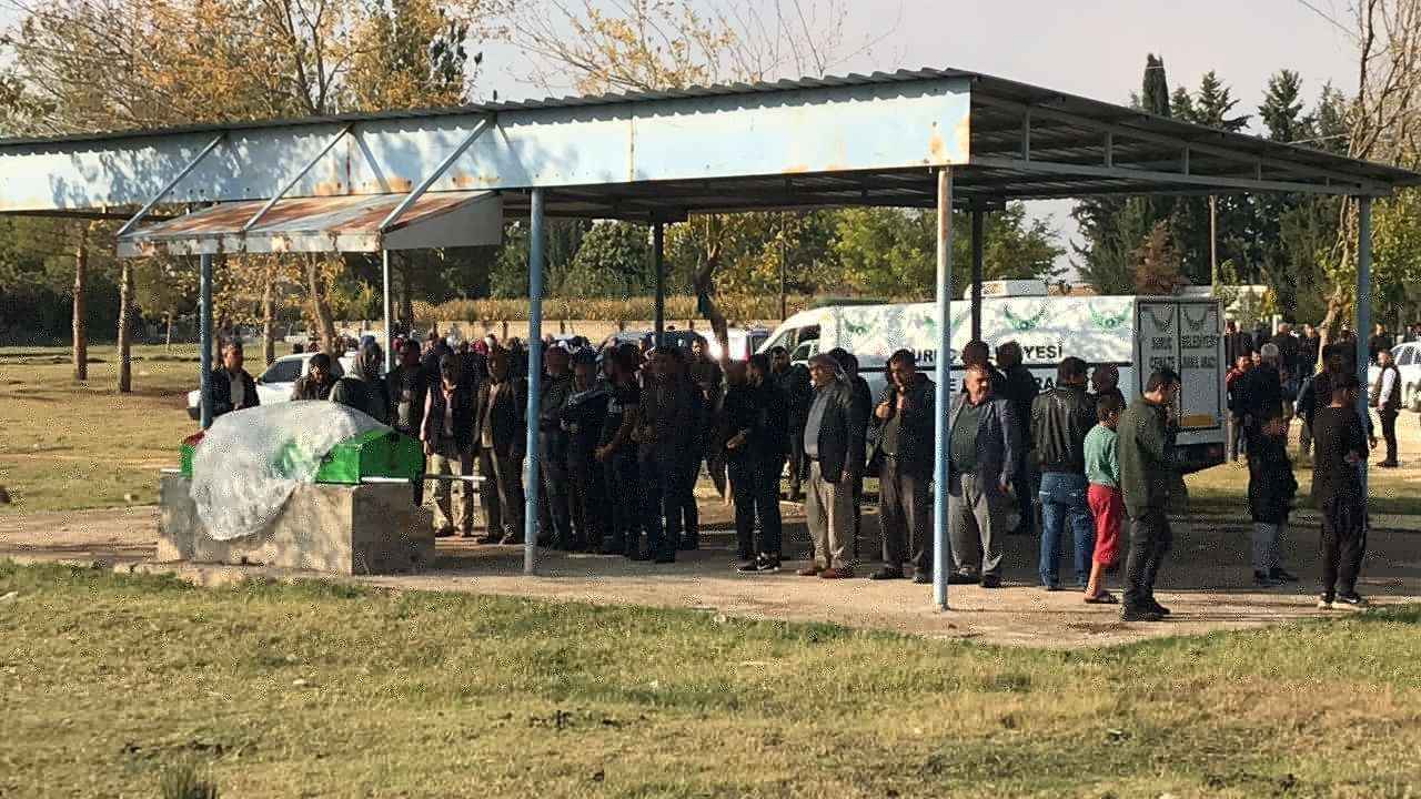 Ağaca asılı halde Bulunmuştu! Şanlıurfa'da tabutuna konulan gelinlikle uğurlandı