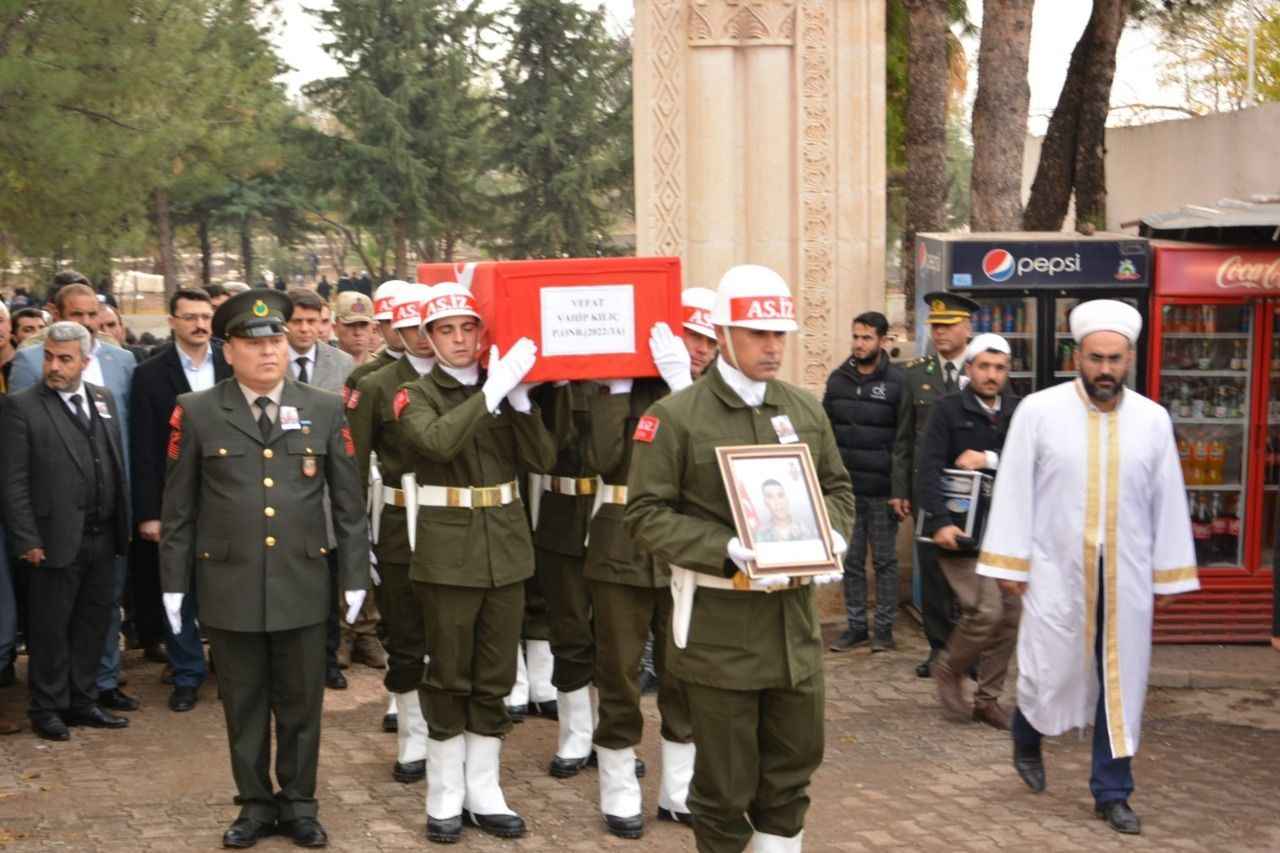 Urfalı asker son yolculuğuna uğurlandı