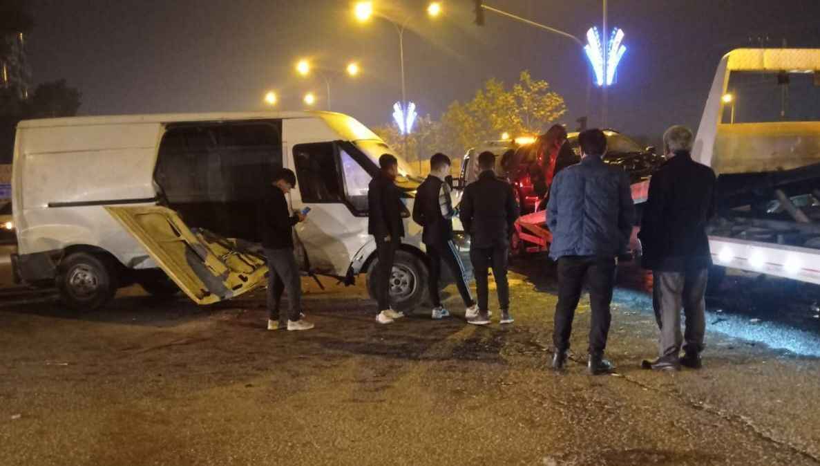 Şanlıurfa'da Minibüs ile otomobil çarpıştı! Çok sayıda yaralı var