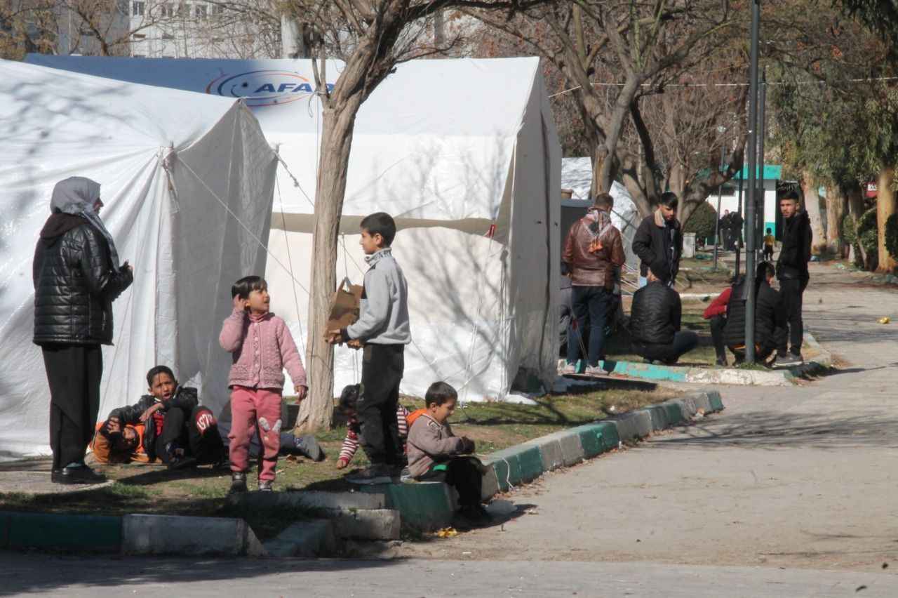 AFAD il il paylaştı! Urfa'da deprem sonrası kurulan çadır sayısı