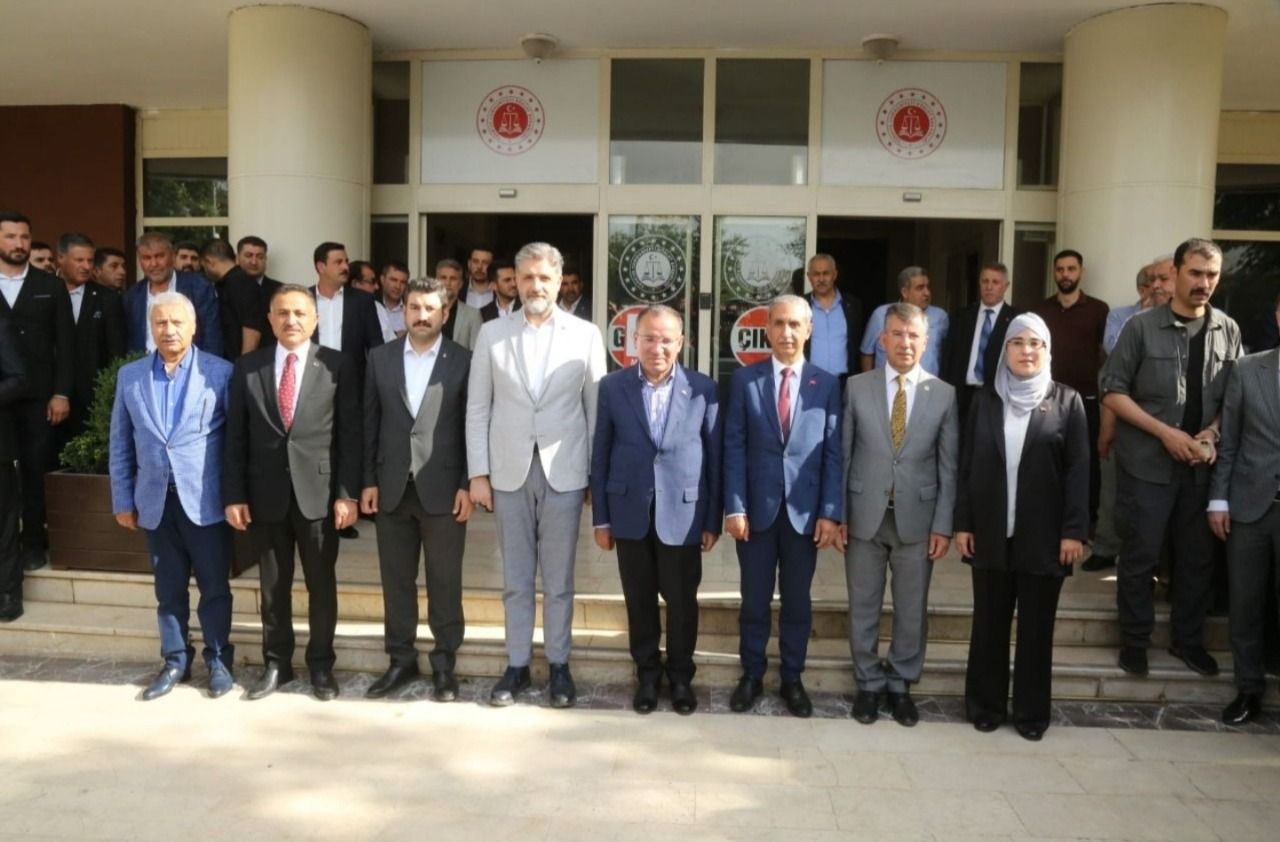 Şanlıurfa'da AK Parti milletvekilleri mazbatalarını aldı