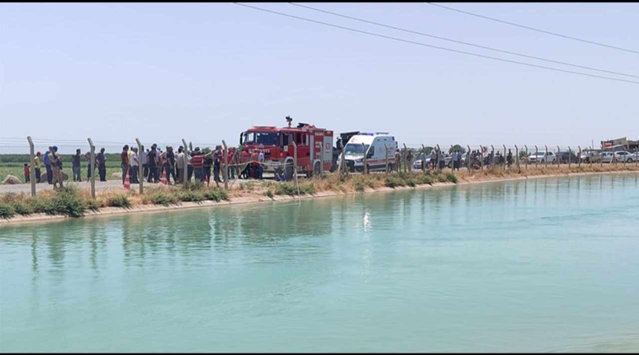 Urfa'da araç kanala uçtu! 3 yaşındaki çocuk öldü