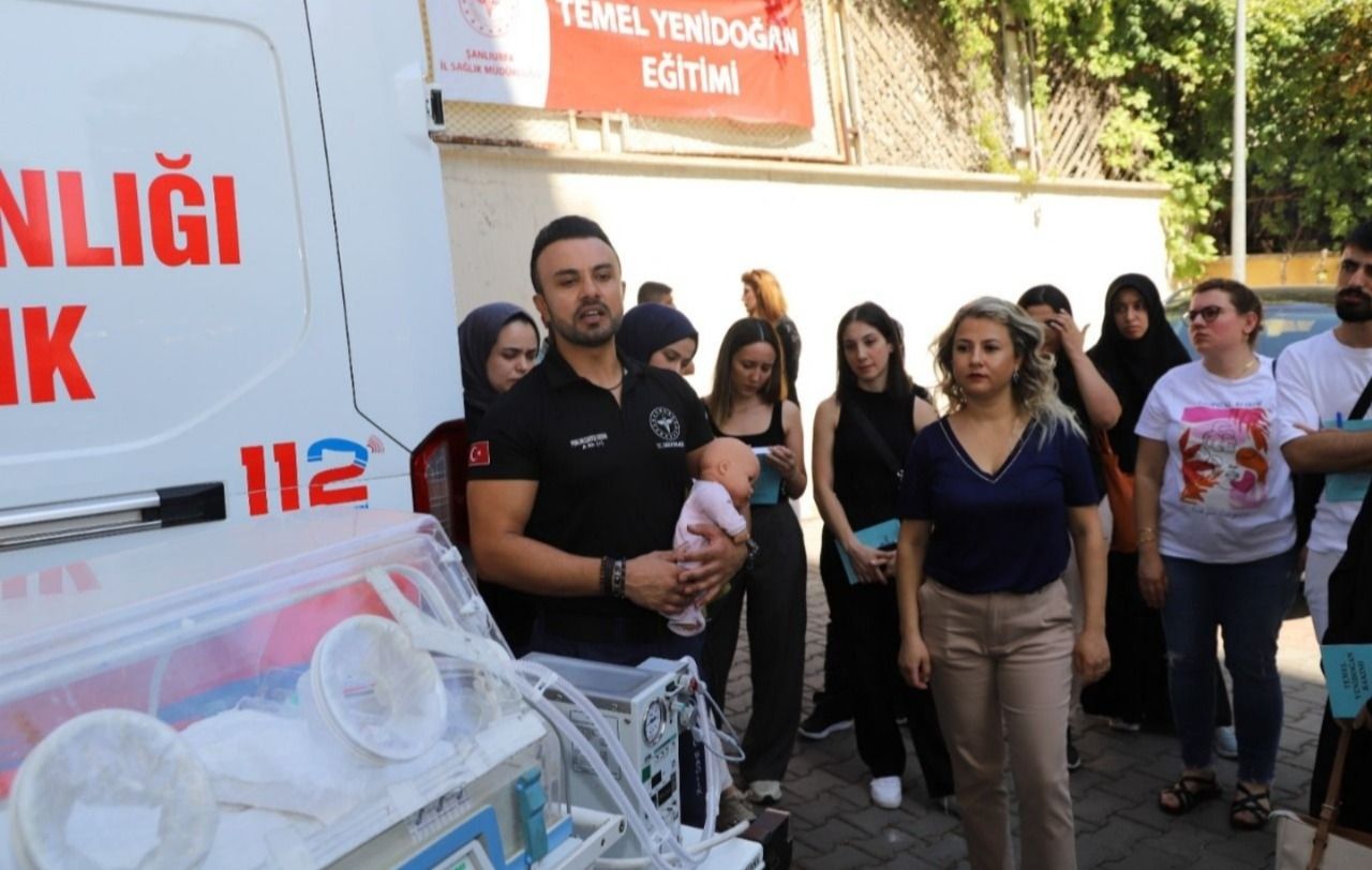 Sağlık personeline ‘Temel Yenidoğan Bakımı Eğitimi’ verildi! (VİDEO İZLE)