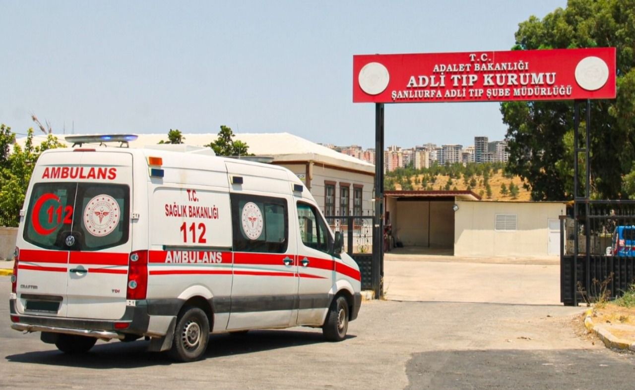 Akçakale'de 5 aylık hamile kadın ölü bulundu