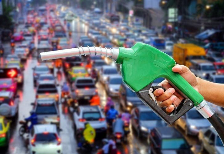 Haziran ayından bu yana ilk kez! Petrol düştü, akaryakıta çifte indirim