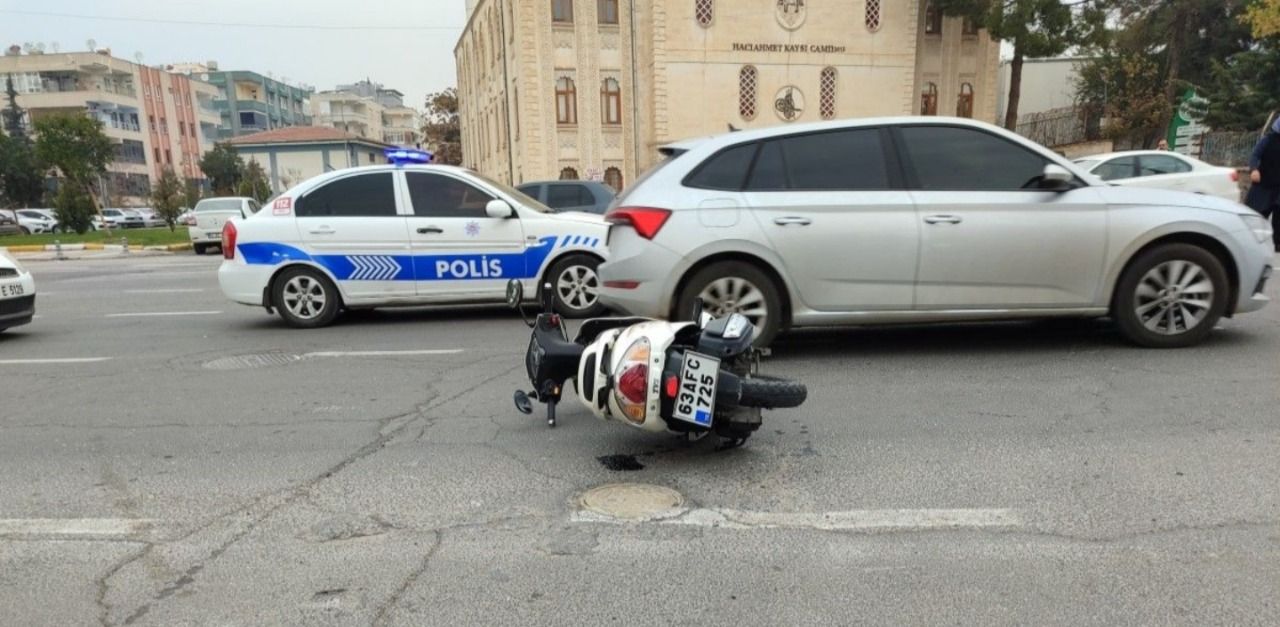 Yine motosiklet kazası! 1’i ağır 2 kişi yaralandı