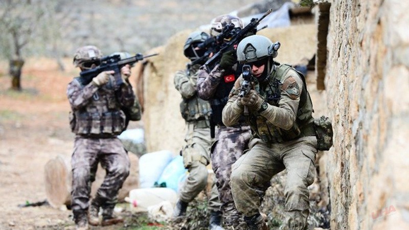 Şanlıurfa'da aranan suçlulara nefes aldırmadılar! Bir haftada