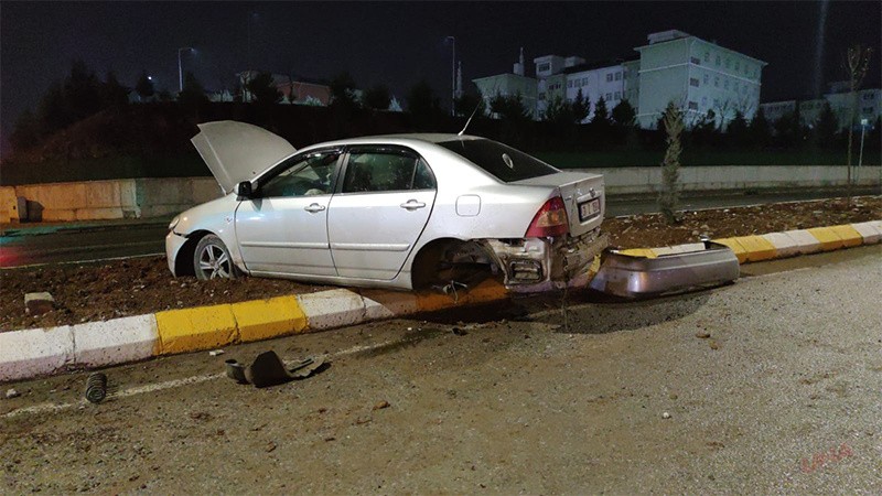 Şanlıurfa’da bir anlık dikkatsizlik kaza getirdi: Yaralılar var