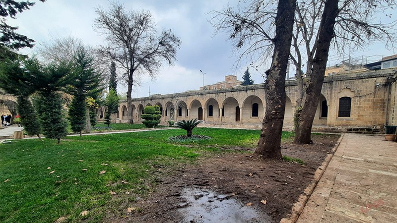 Şanlıurfa'da valinin gidişiyle unutulan proje: Taziye evleri harabe halde ucube mekana dönüştü