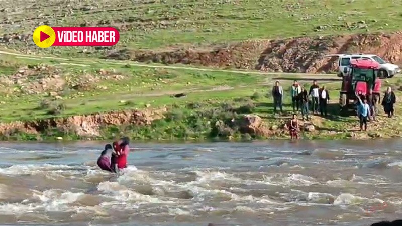 Dehşet anları kamerada! Şanlıurfa’da derede can pazarı: Sele kapılan 3 kadın kurtarıldı, 1 çocuk kayıp