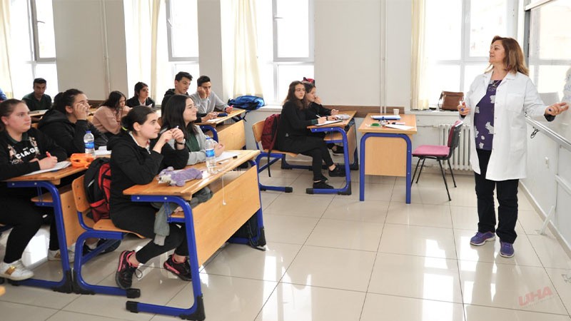 Okul kantinlerinde yeni dönem! Haftanın bir günü satışına izin verildi