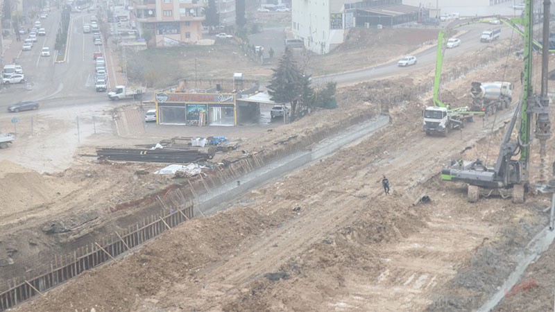 Şanlıurfa trafik kabusu bitiyor: Kavşak bu gece trafiğe açılıyor