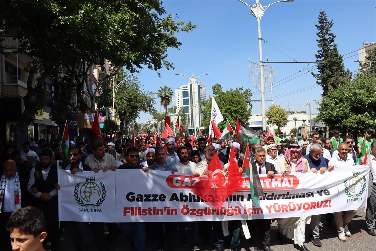 Şanlıurfa'da "Gazze'yi Unutma" yürüyüşü