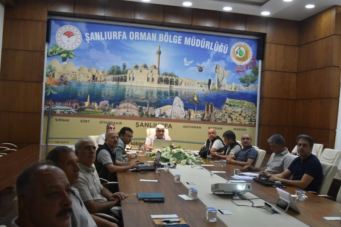 ŞANLIURFA’DA TASARRUF TEDBİRLERİ DEĞERLENDİRME TOPLANTISI YAPILDI