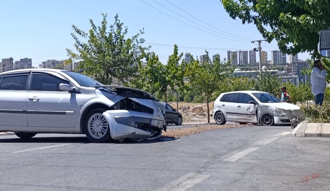 Şanlıurfa'da Ürkütücü Trafik Kazası: Neyse ki Can Kaybı Yok